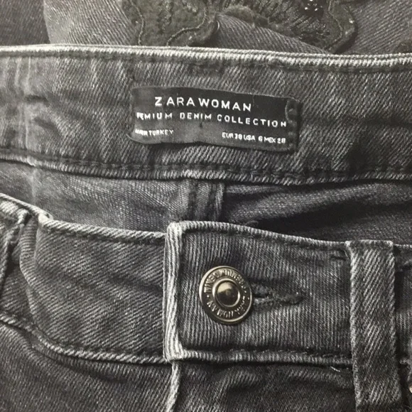 Zara Denim with Embroidered flower and Beads Jeans Size 6 - Picture 10 of 16
